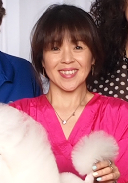 中村 由美子